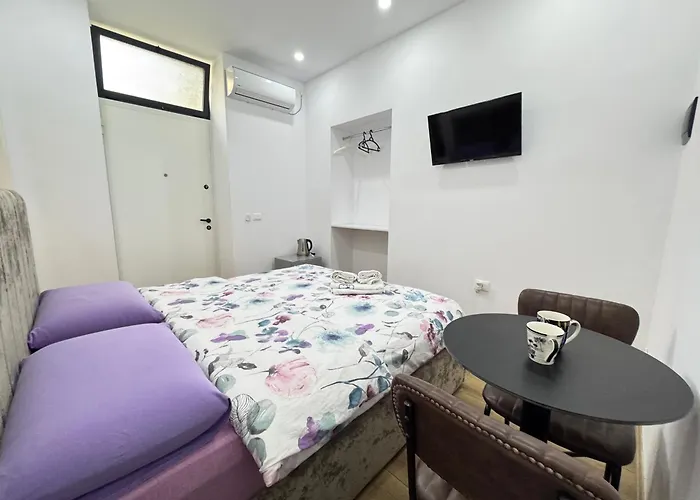 Casa de hóspedes 21 At Blloku Area Tirana