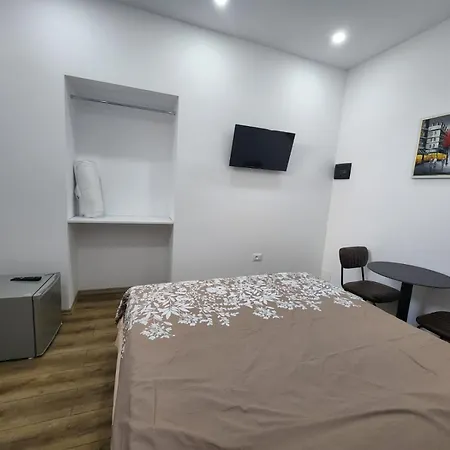 Guest house 21 At Blloku Area *