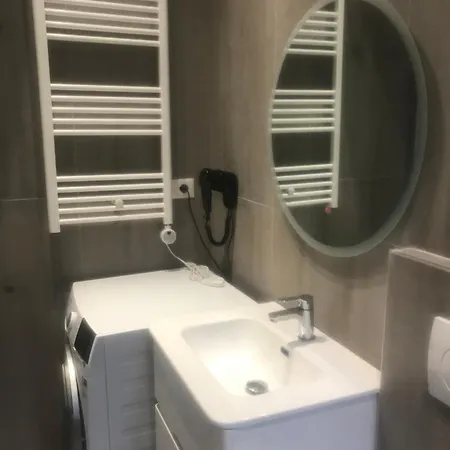 21 At Blloku Area Guest house Tirana